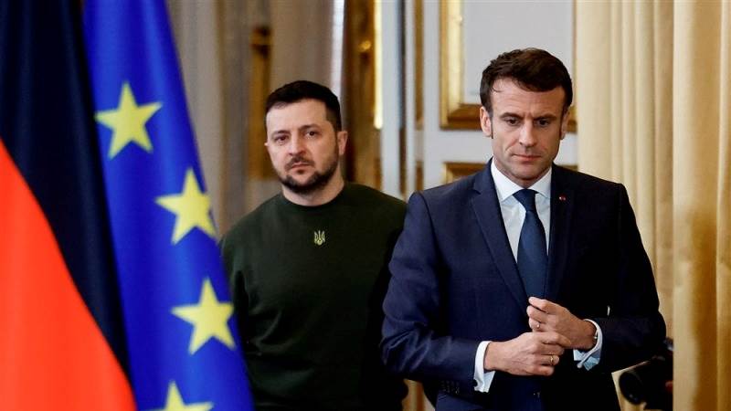 Zelensky says he continued defense talks with Macron