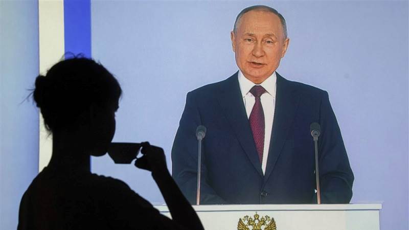 Putin vows to continue military operation in Ukraine