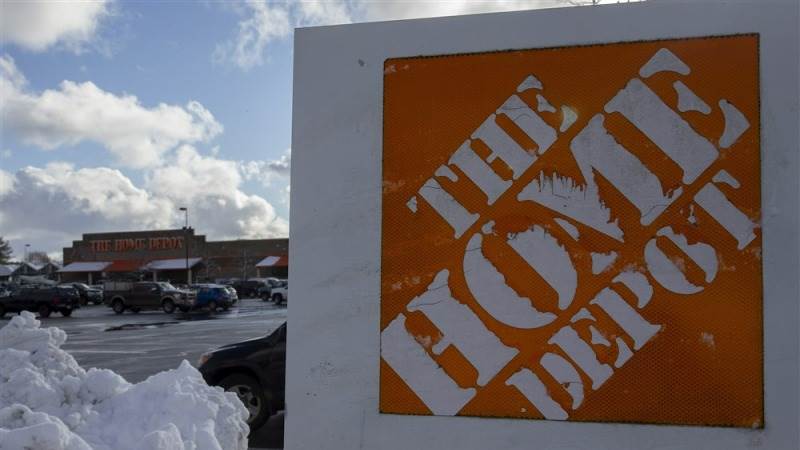 Home Depot drops over 5% after earnings report