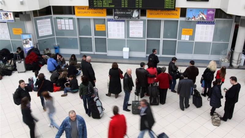 St. Petersburg airport delays all flights