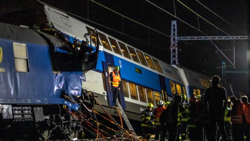 Train collision in northern Greece leaves 6 dead