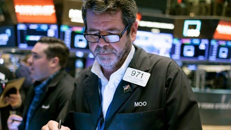 Wall Street mixed premarket ahead of Powell, data