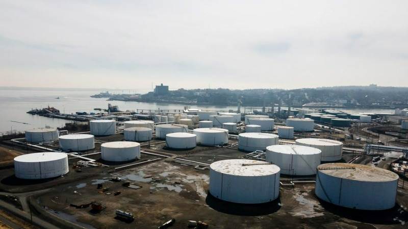 US oil inventories reportedly down by 3.84M barrels