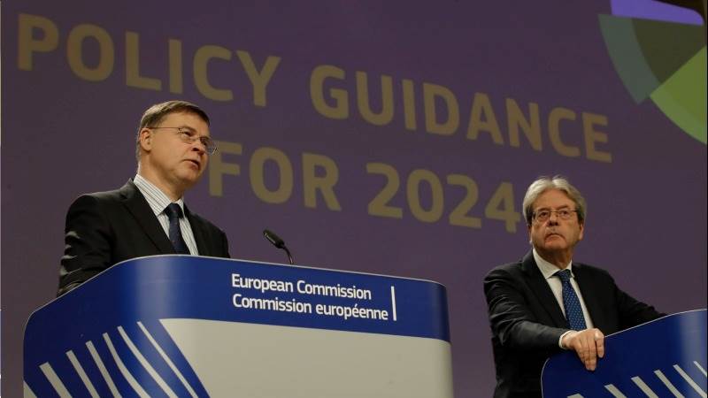 EU calls on member states to decrease budget deficit