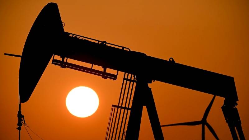 Crude prices drop 2% as recession fears bite