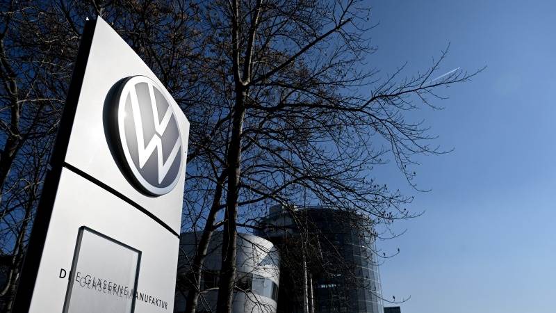 Volkswagen to set up first North American EV battery factory