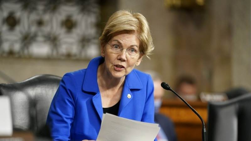 Warren blames Fed’s Powell for US banks’ crash