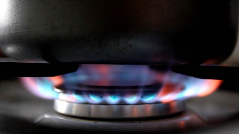 UK extends energy bill support for 3 months