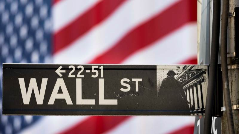 US mixed premarket, interest rate talks in focus