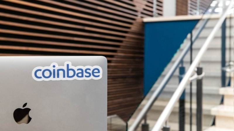 Coinbase warns of trading disruptions due to errors