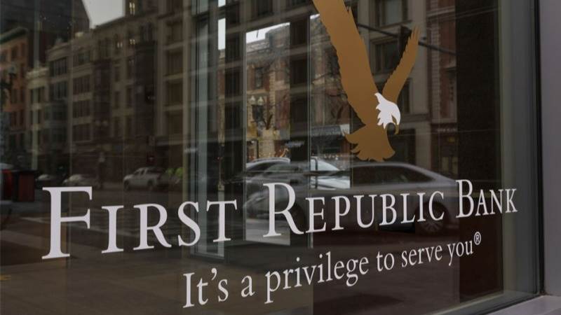 First Republic said to privately sell new shares