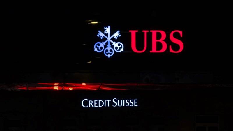 UBS offers to buy Credit Suisse  for over $2B