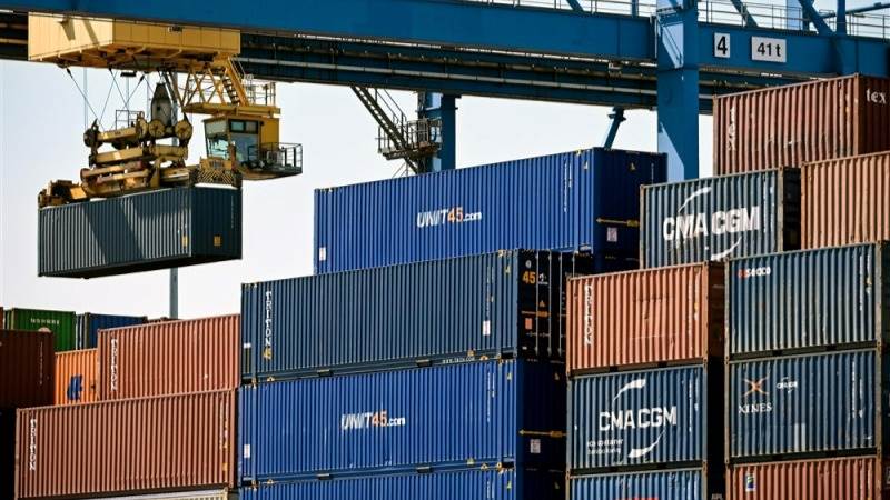 Eurozone trade deficit at €30.6B in January