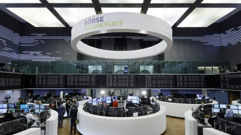 Europe turns to gains after data