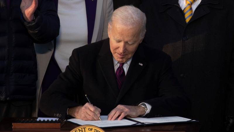 Biden bans gov’t use of commercial spyware