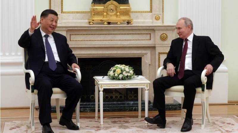 Xi invites Putin to visit China in 2023