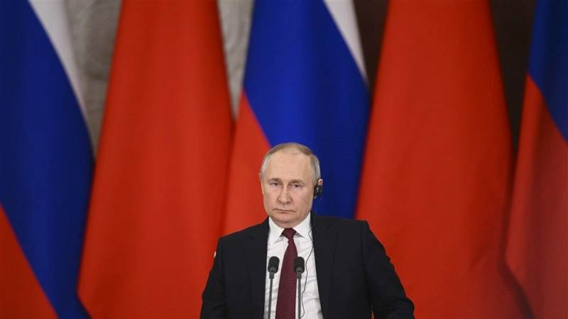 Putin: Russia’s use of Chinese yuan not encroaching on US dollar