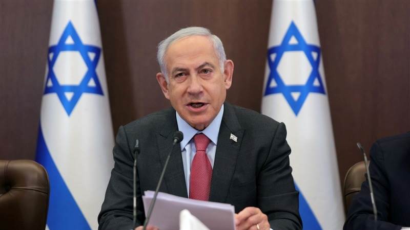 Netanyahu fires defense minister