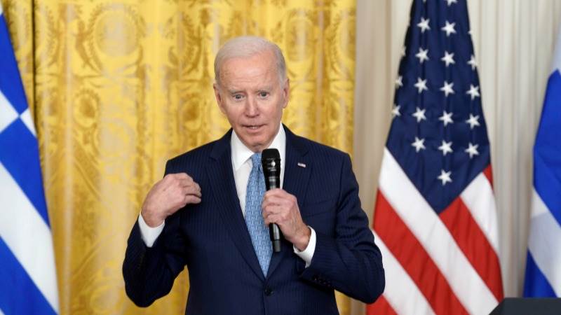 Biden urges regulators to strengthen rules for banks