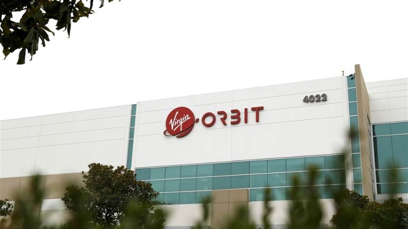 Virgin Orbit reportedly ceasing operations