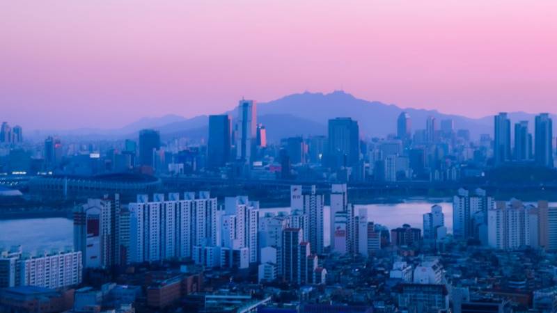 Seoul responds positively to US EV policy change