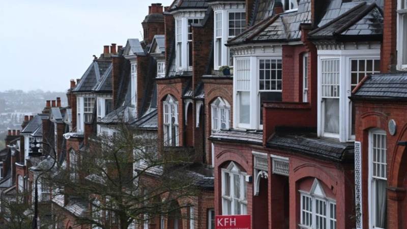 UK annual house price growth down to 1.6% in March