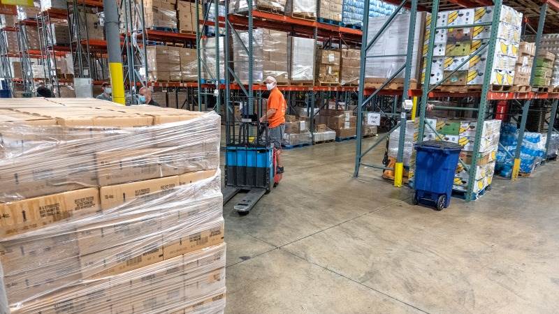 US wholesale inventories up 0.1% in February