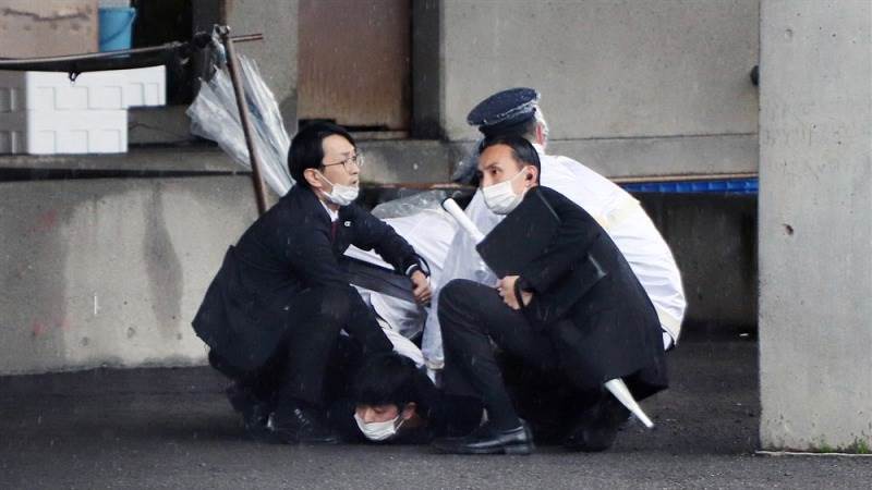 Man arrested over suspected smoke bomb at Kishida speech