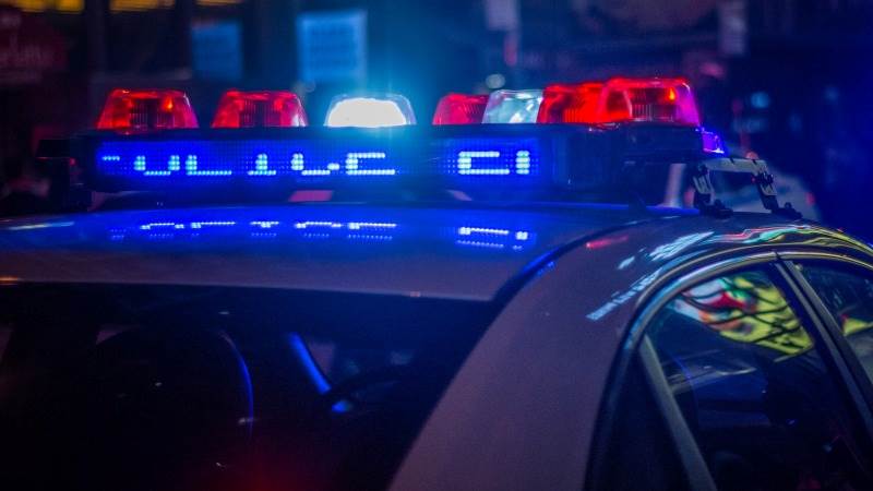 At least 2 killed, 4 injured in Louisville shooting