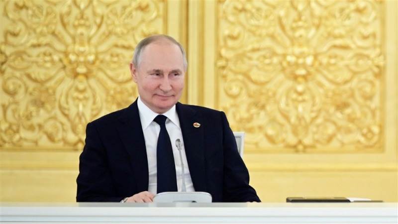 Kremlin: Putin holds talks with China’s defense minister