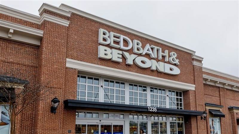 Bed Bath & Beyond drops over 40% in premarket