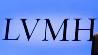 LVMH Market Value Tops $500 Billion in 1st for Europe