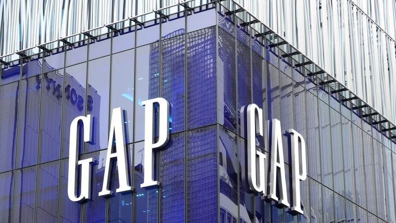 Gap to slash 1,800 jobs as it seeks to lower costs