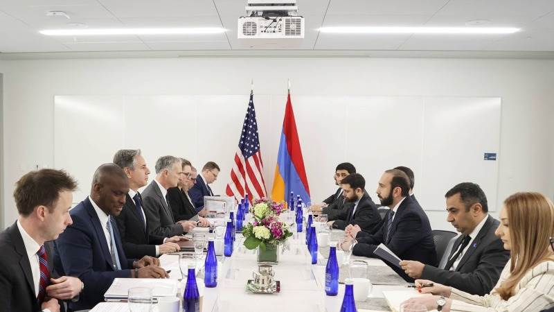 US, Armenia, Azerbaijan discuss Nagorno-Karabakh crisis