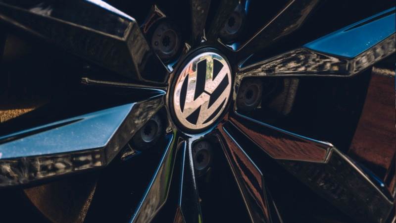 Volkswagen’s revenue jumps 22% to €76B in Q1