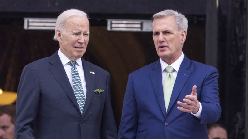 Biden on debt ceiling talks: McCarthy is honest man