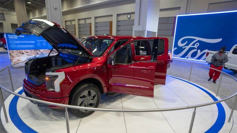 Ford to resume orders for F-150 Lightning on May 9