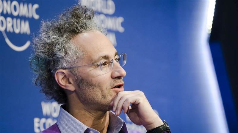 Palantir shares jump 27% after upbeat earnings report