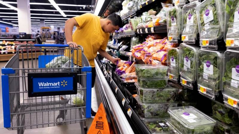 US inflation down to 4.9% in April