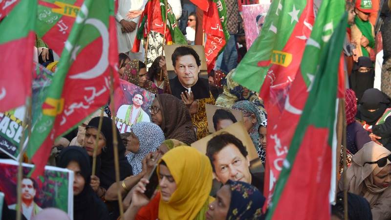 Pakistan’s supreme court orders Khan’s release