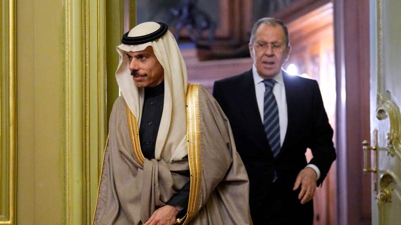 Russian, Saudi FMs discuss tensions in Middle East