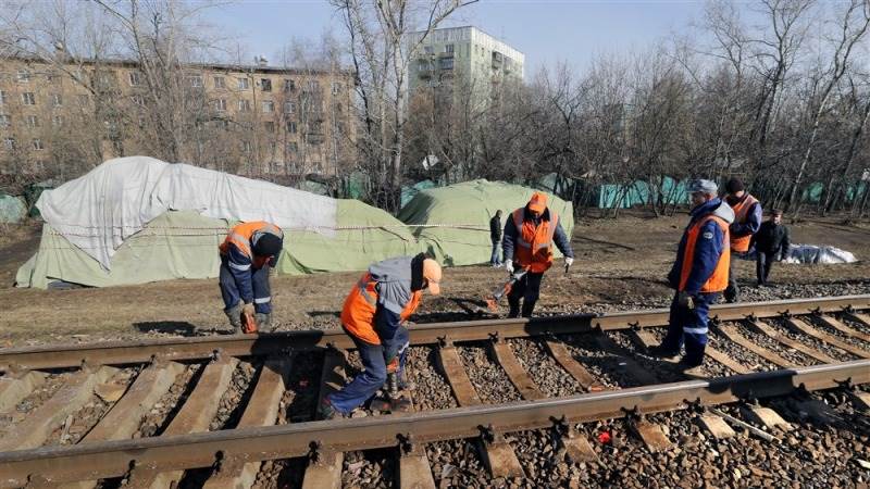 Crimea Railway: Train derails due to outside interference