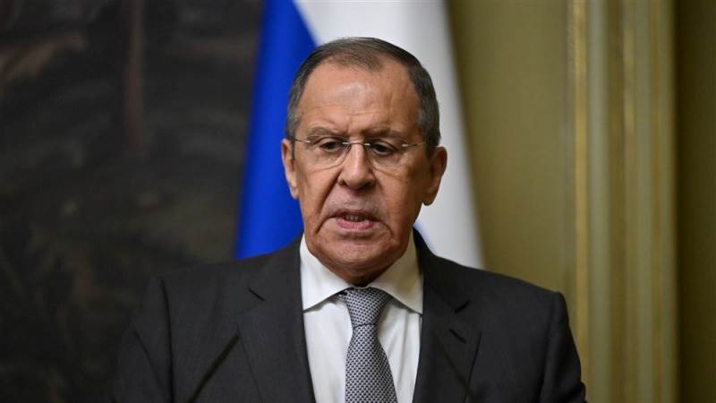 Lavrov says G7 aimed at containment of Russia, China