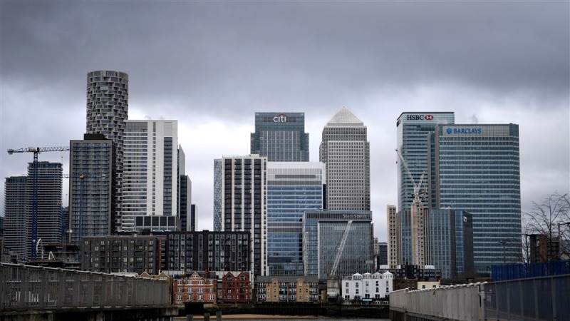 IMF: United Kingdom set to avoid recession in 2023