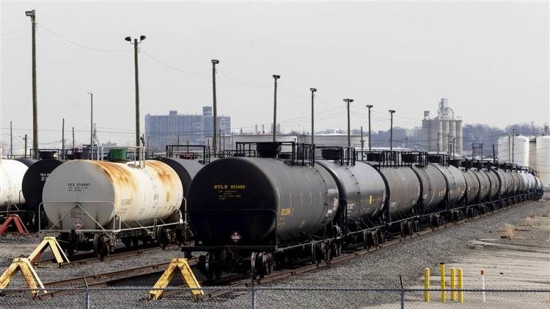 US oil inventories reportedly drop by 6.8M barrels