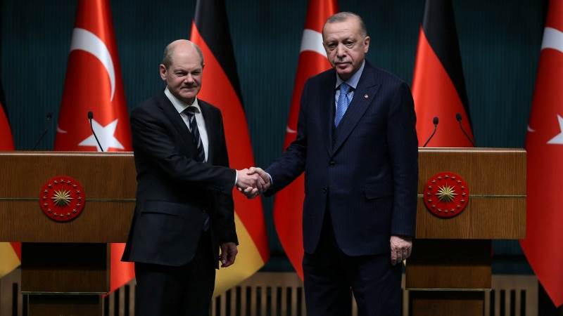 Scholz invites Erdogan to Berlin