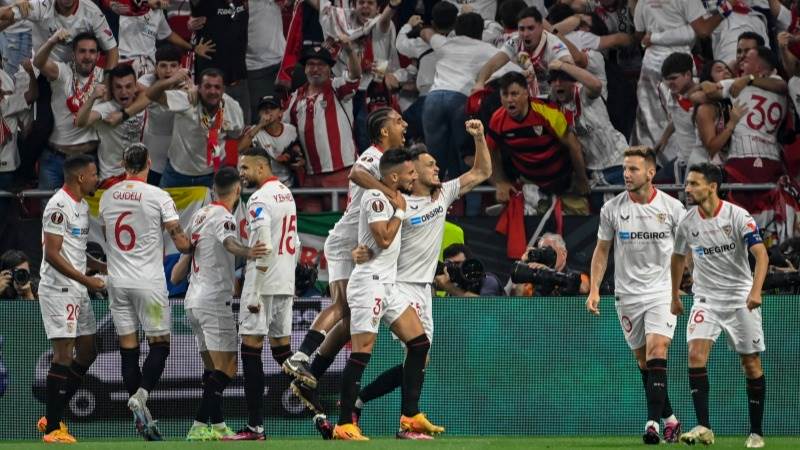 Sevilla take Europa League trophy