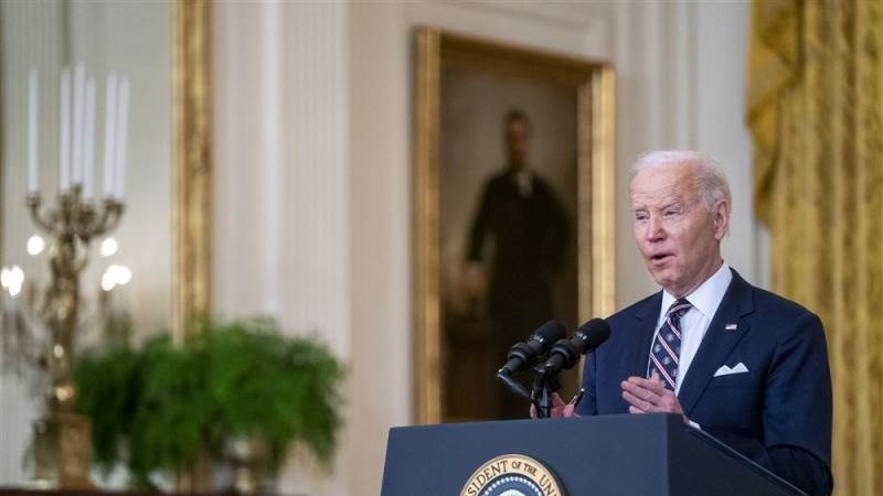 Biden commends McCarthy for budget deal