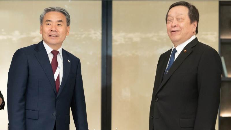 Japan, S. Korea agree to boost security cooperation