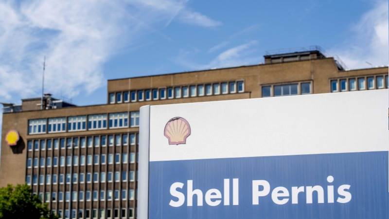 Shell halts unit at Europe’s largest oil refinery